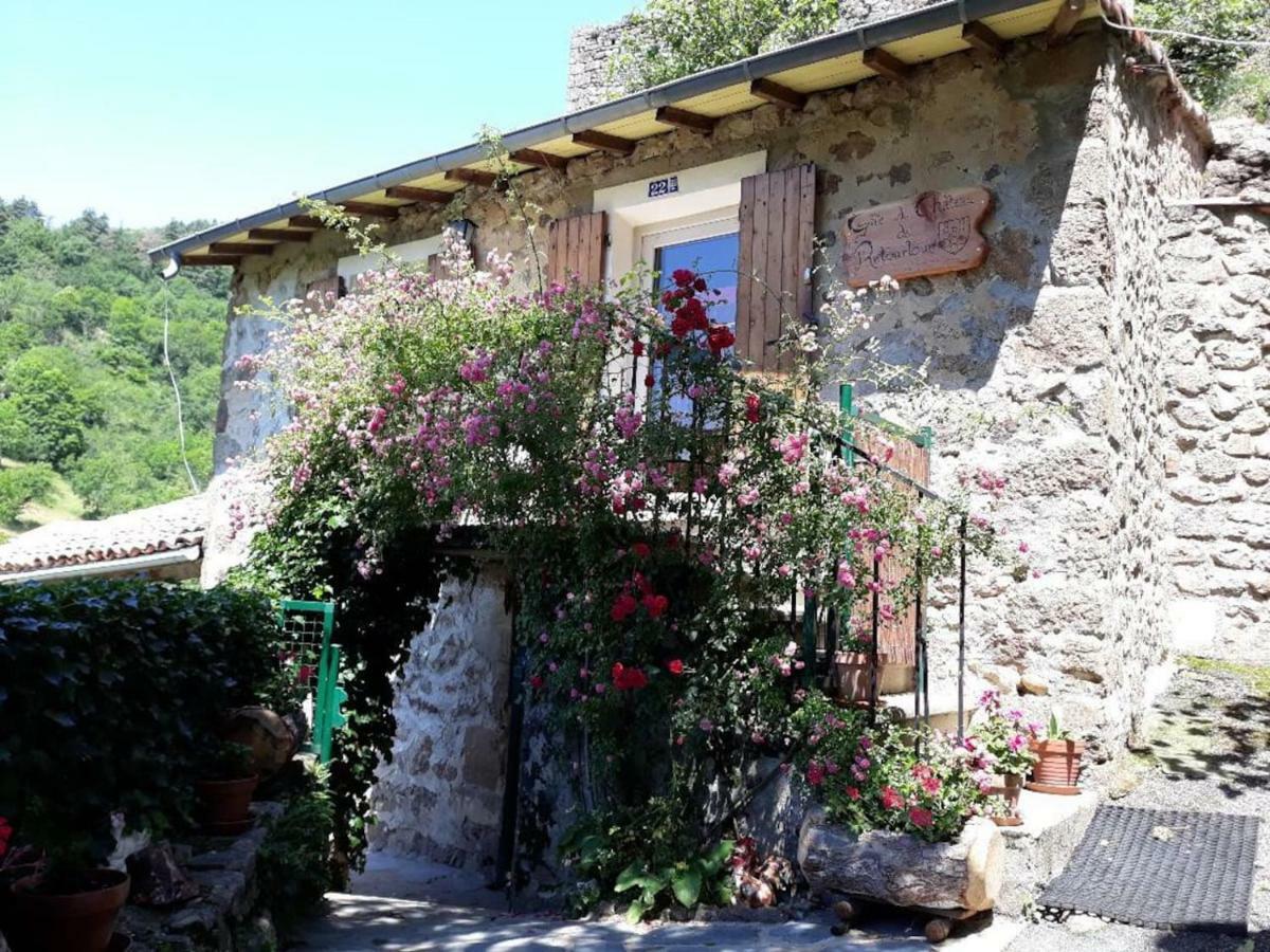 Gite Du Chateau De Retourtour Lamastre Exteriör bild